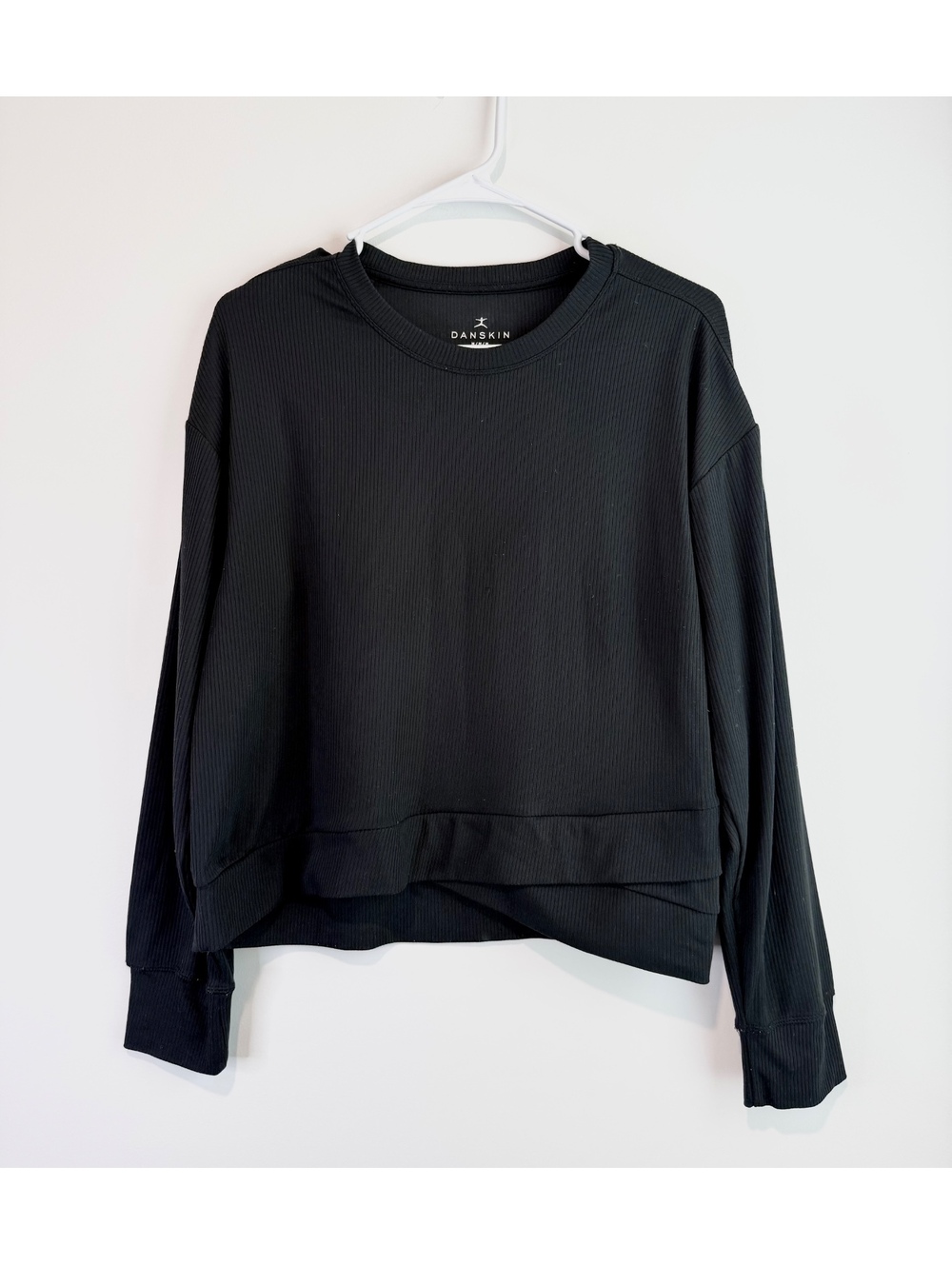 Danskin Women's Black Long Sleeve Athletic Shirt Size M
